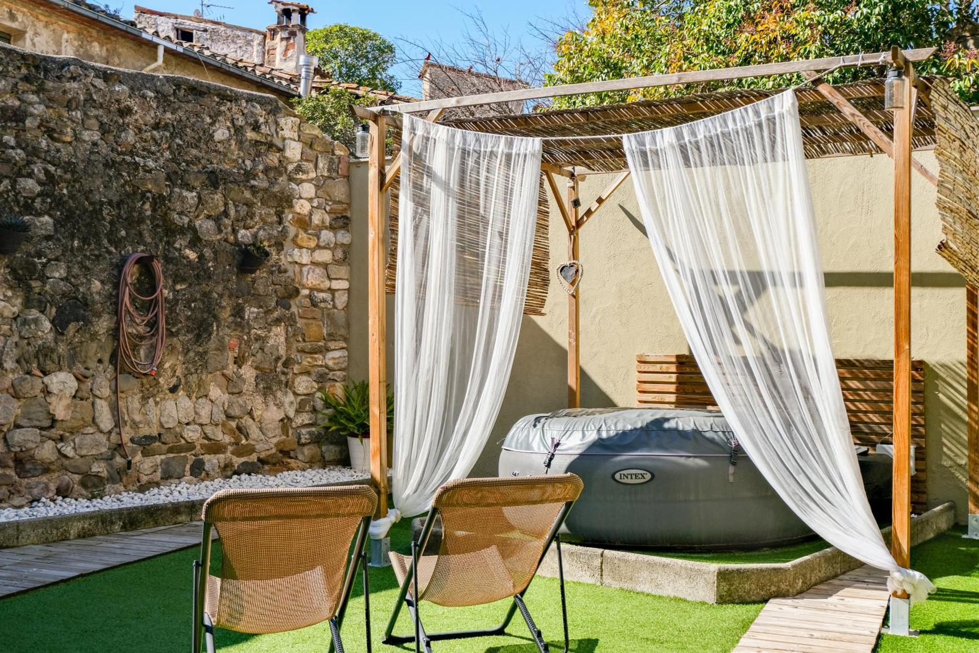 Apartamento Cal Capó alojamiento con jacuzzi Besalú Exterior foto